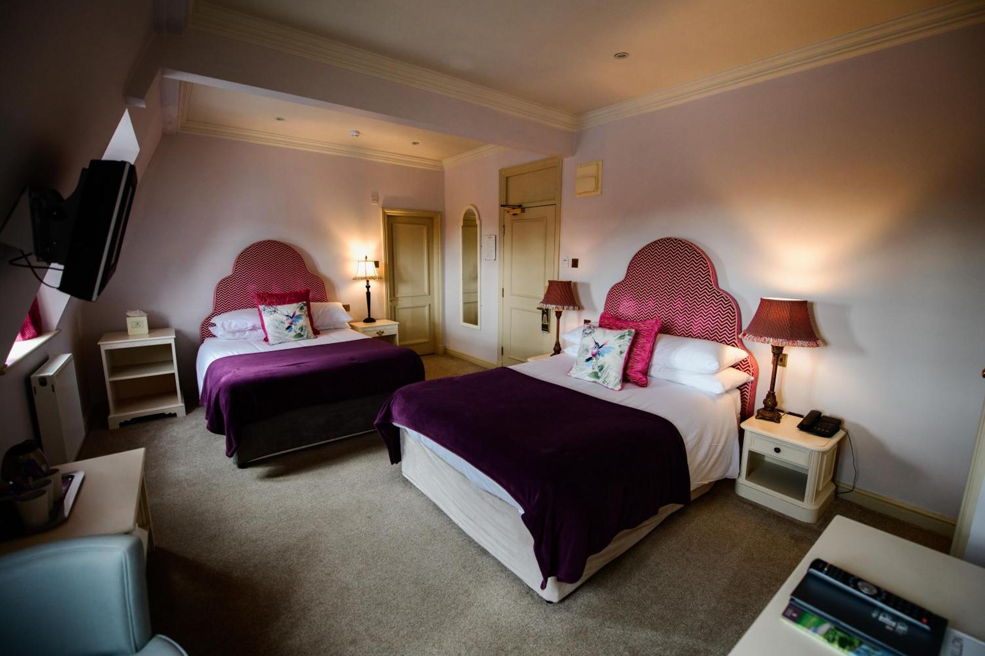 Ye Olde Bell Hotel & Spa レットフォード エクステリア 写真