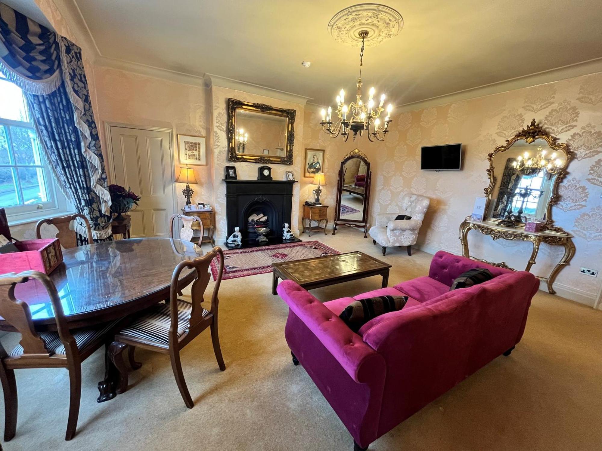 Ye Olde Bell Hotel & Spa レットフォード エクステリア 写真