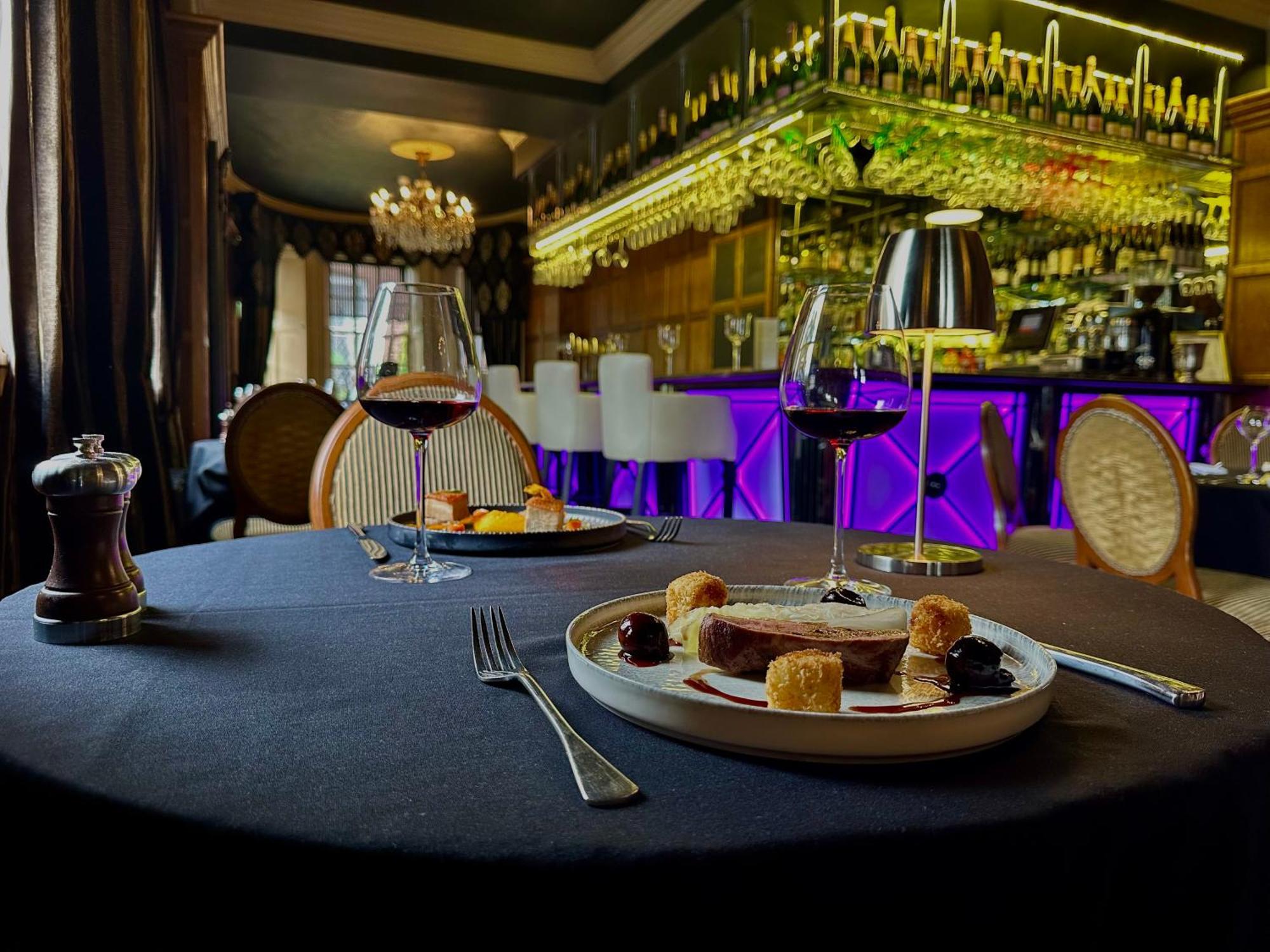 Ye Olde Bell Hotel & Spa レットフォード エクステリア 写真