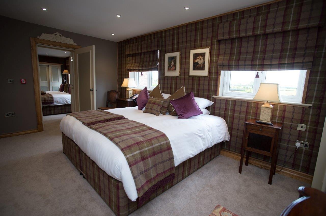 Ye Olde Bell Hotel & Spa レットフォード エクステリア 写真